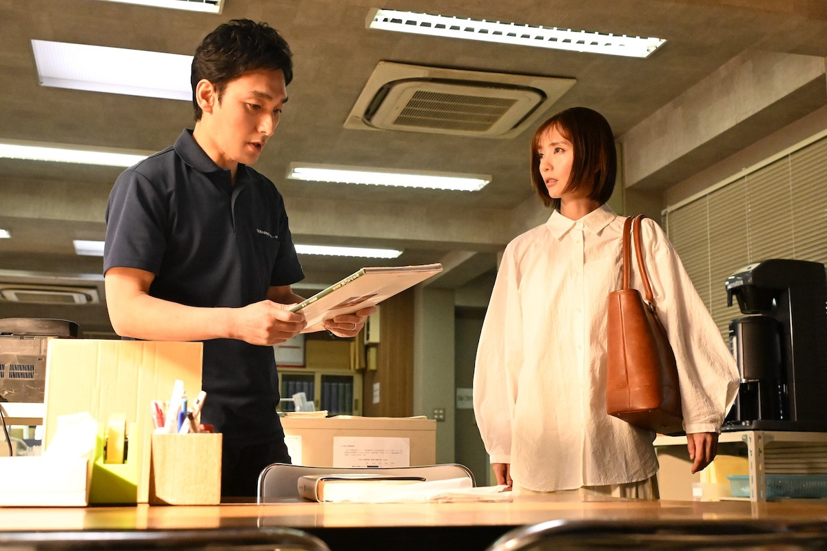 草なぎ剛、遺品整理人役で故人の“最期の声”と向き合う　ヒューマンドラマ『終幕のロンド』今夜スタート