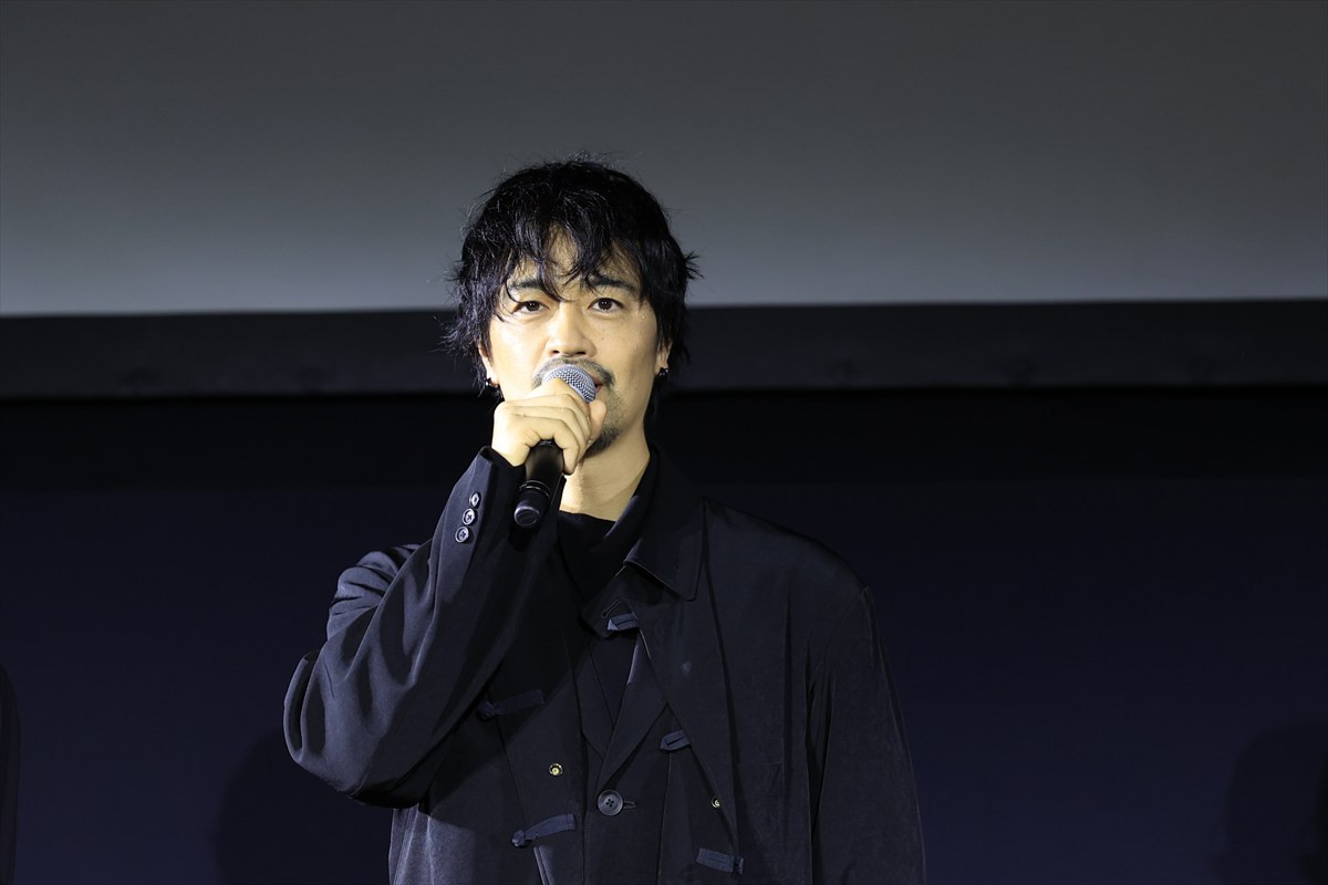 『港のひかり』、主演・舘ひろし＆藤井道人監督らが輪島市でレッドカーペットをかっ歩「プレミア上映はこの輪島でやりたかった」