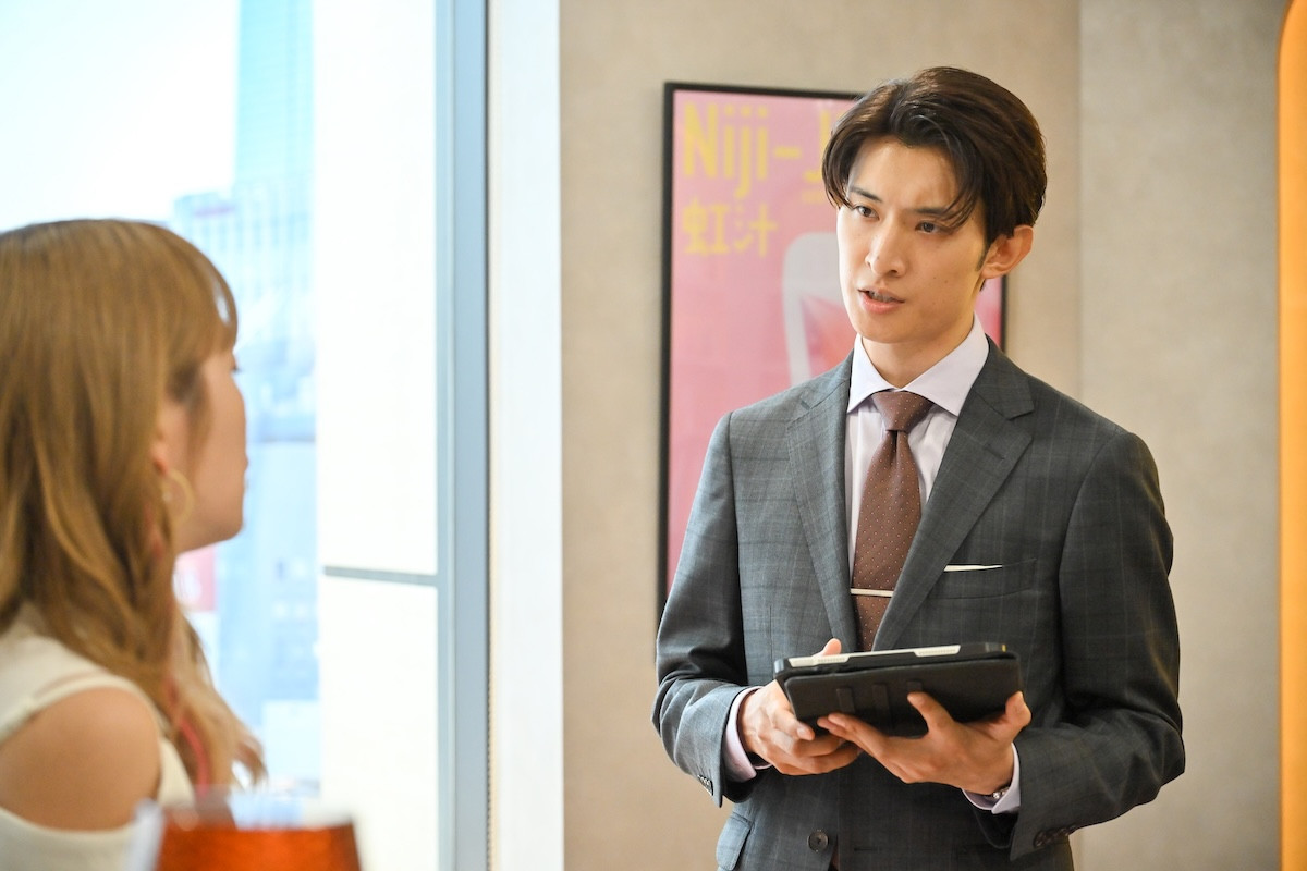 今夜スタート『フェイクマミー』波瑠＆川栄李奈が禁断の“ニセママ契約”を結ぶ主人公に