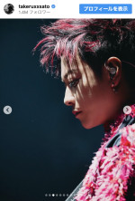 佐藤健、妖艶な赤髪スタイルを披露　※「佐藤健」インスタグラム