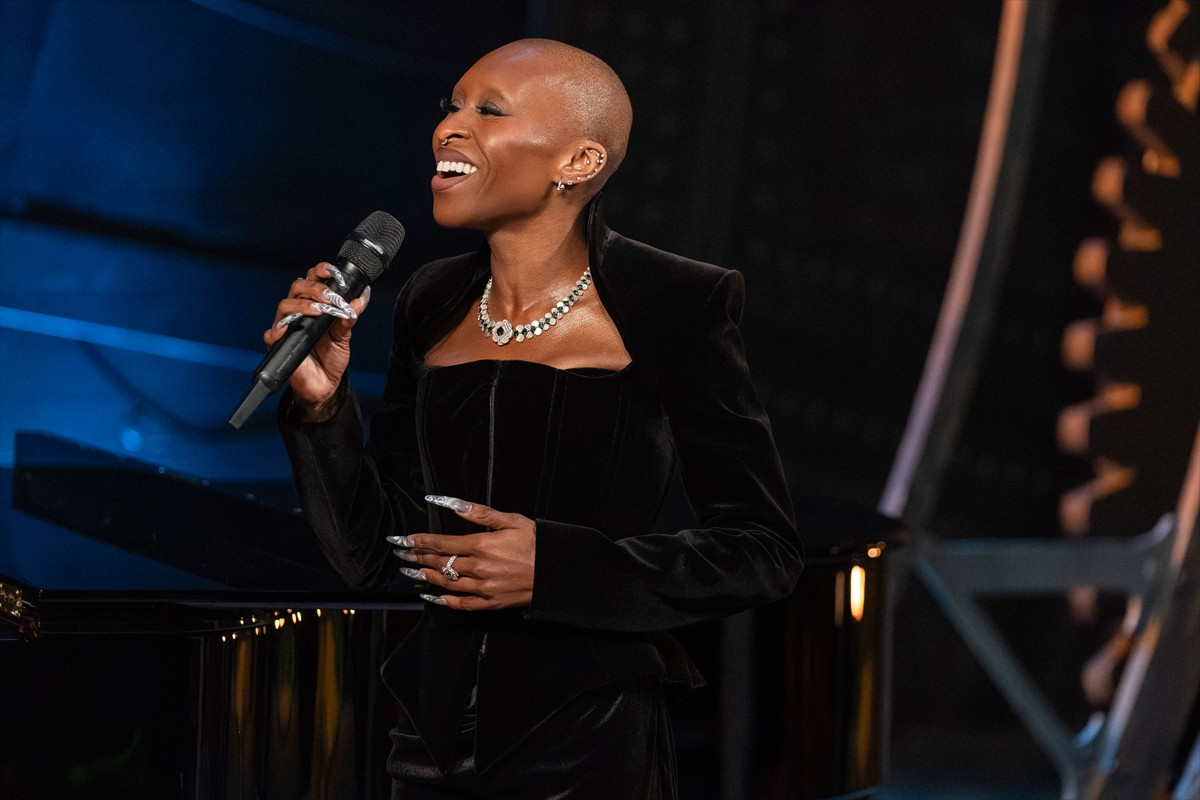 シンシア・エリヴォ＆アリアナ・グランデほか豪華キャストが圧巻のパフォーマンスを披露！「ウィキッド・スペシャル：忘れられない一夜」を開催