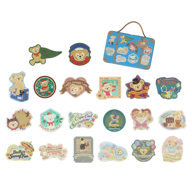 写真）“ダッフィー＆フレンズ”復刻デザインの「ぬいぐるみバッジ」発売
