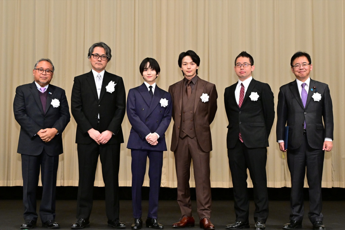 愛子さま、映画『ペリリュー』鑑賞　対面した板垣李光人が同級生トークに感激