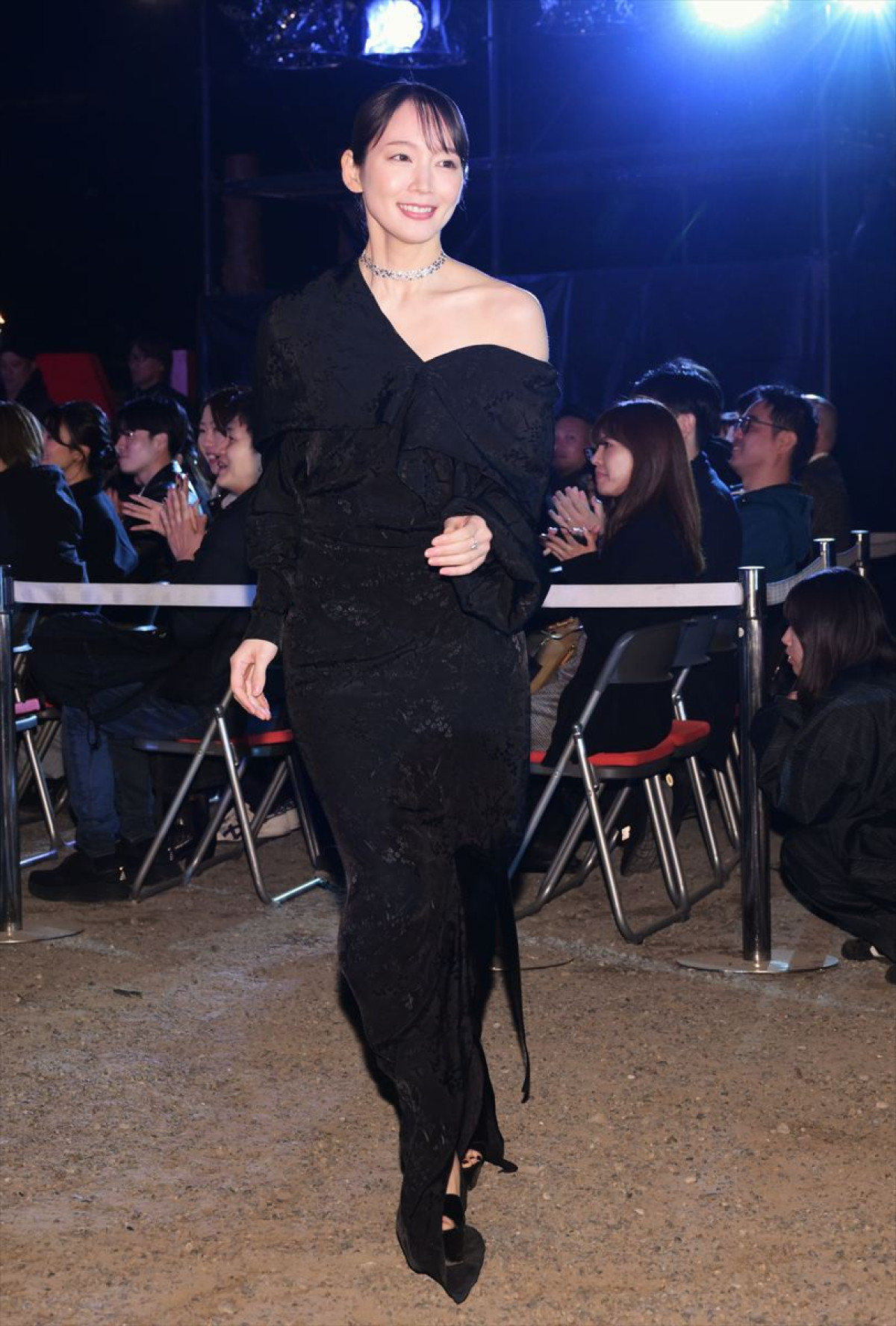 岡田准一、殺陣で怪我した直後にロケハン　鉄人ぶり明かされ照れ笑い