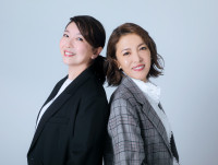 （左から）瀬奈じゅん、安蘭けい