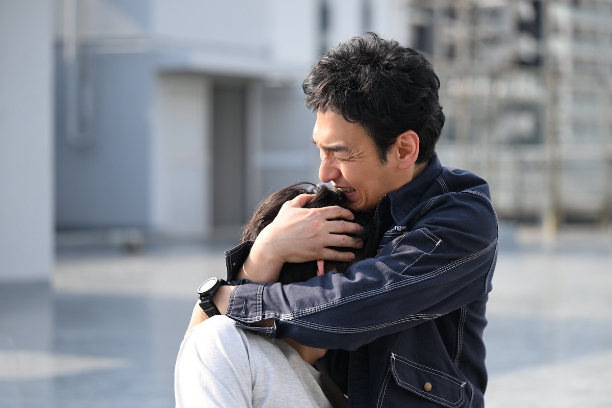 『終幕のロンド』第8話 “鳥飼”草なぎ剛、被害者を隠蔽する御厨家の闇に迫る