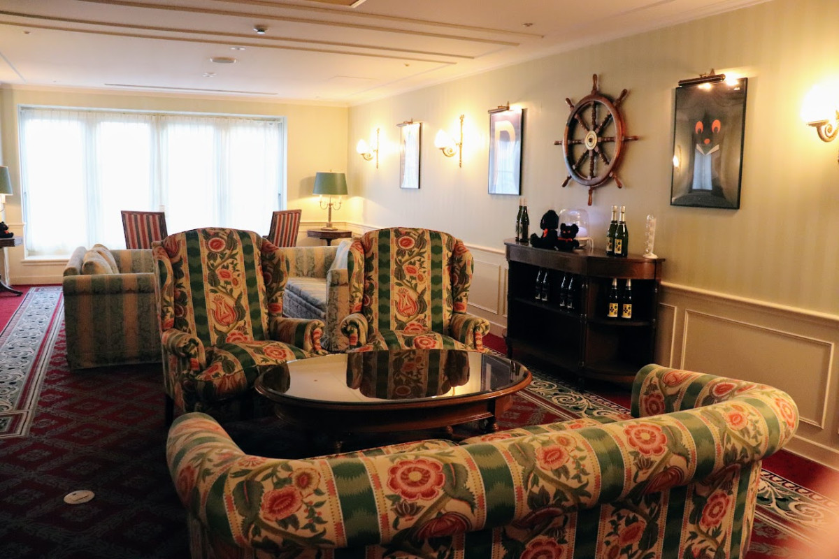 20251107 ハウステンボス×ディック・ブルーナ テーブル