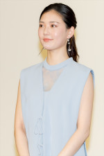 北香那、夜ドラ『替え玉ブラヴォー！』完成会見に登場