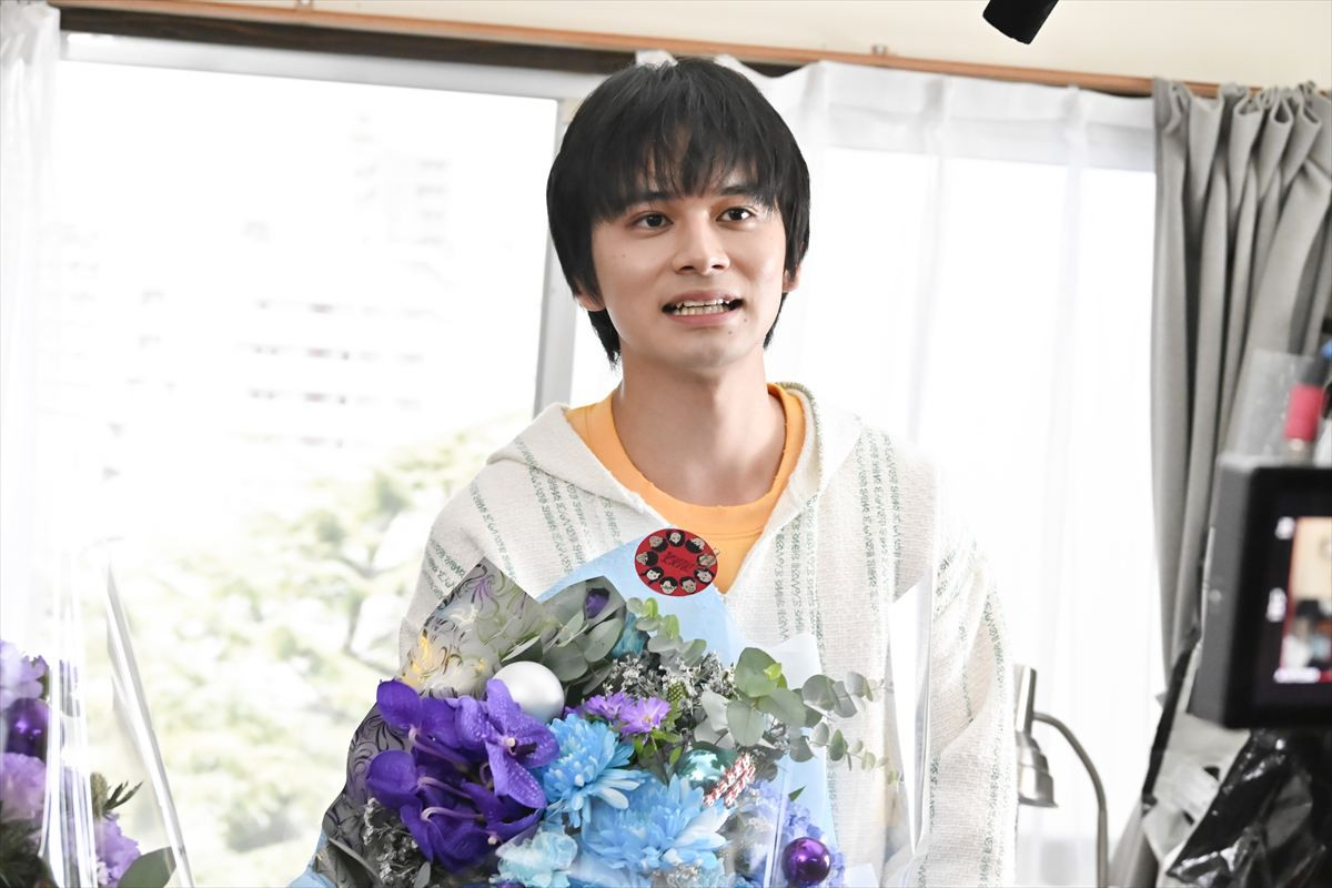 宮崎あおい、まさかの大号泣！　『ちょっとだけエスパー』大泉洋らキャスト陣クランクアップ