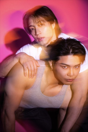 「ar HOMME vol.3 DDT BOOK」（仮）よりDDTプロレスリング（上から）上野勇希選手、武知海青選手