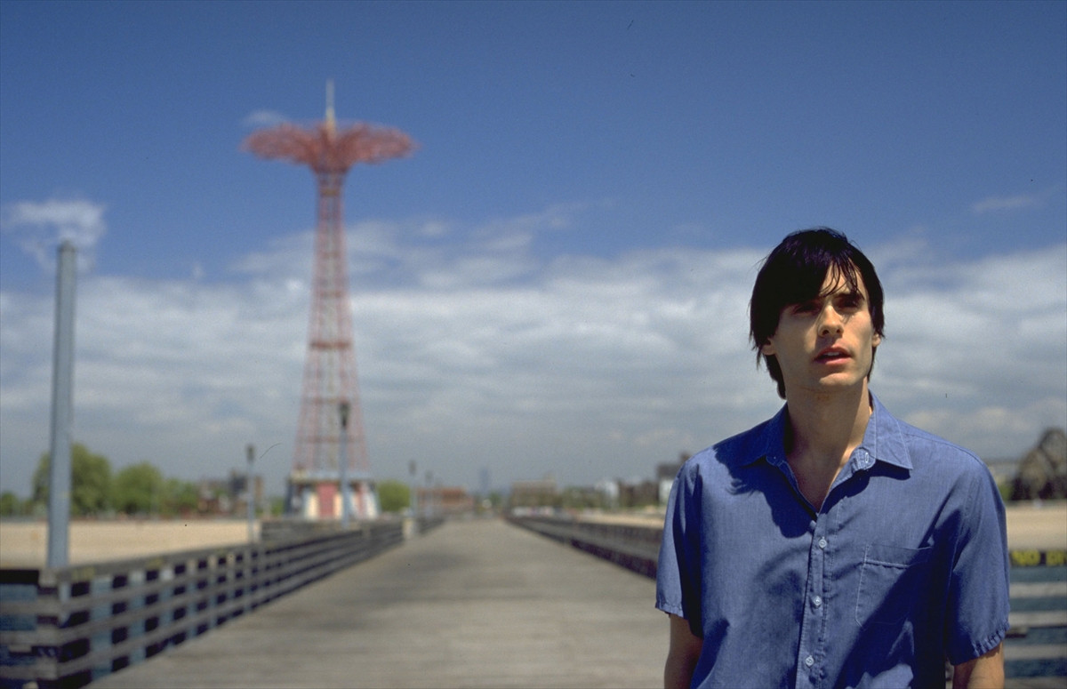 “落ち込む映画”1位『レクイエム・フォー・ドリーム 』が4Kで復活　妄想にすがる人々を写すシーン写真10点解禁