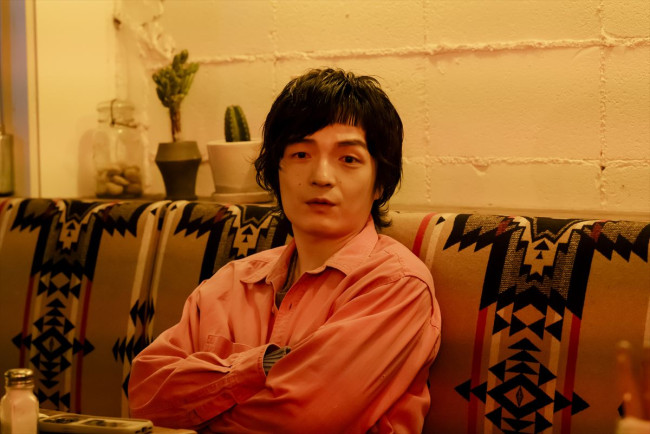 ドラマ『冬のなんかさ、春のなんかね』に出演する岡山天音