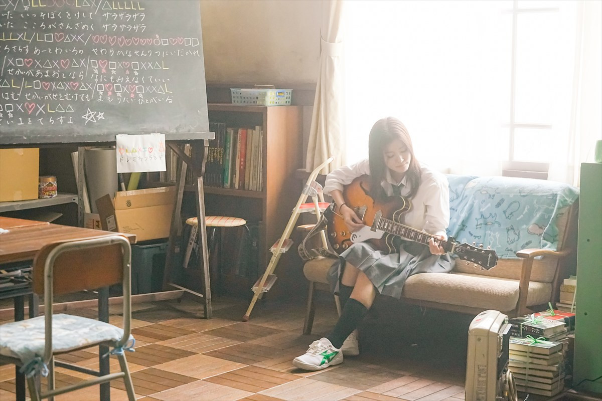 道枝駿佑×生見愛瑠共演『君が最後に遺した歌』、10年間の“愛の軌跡”を切り取った場面写真解禁