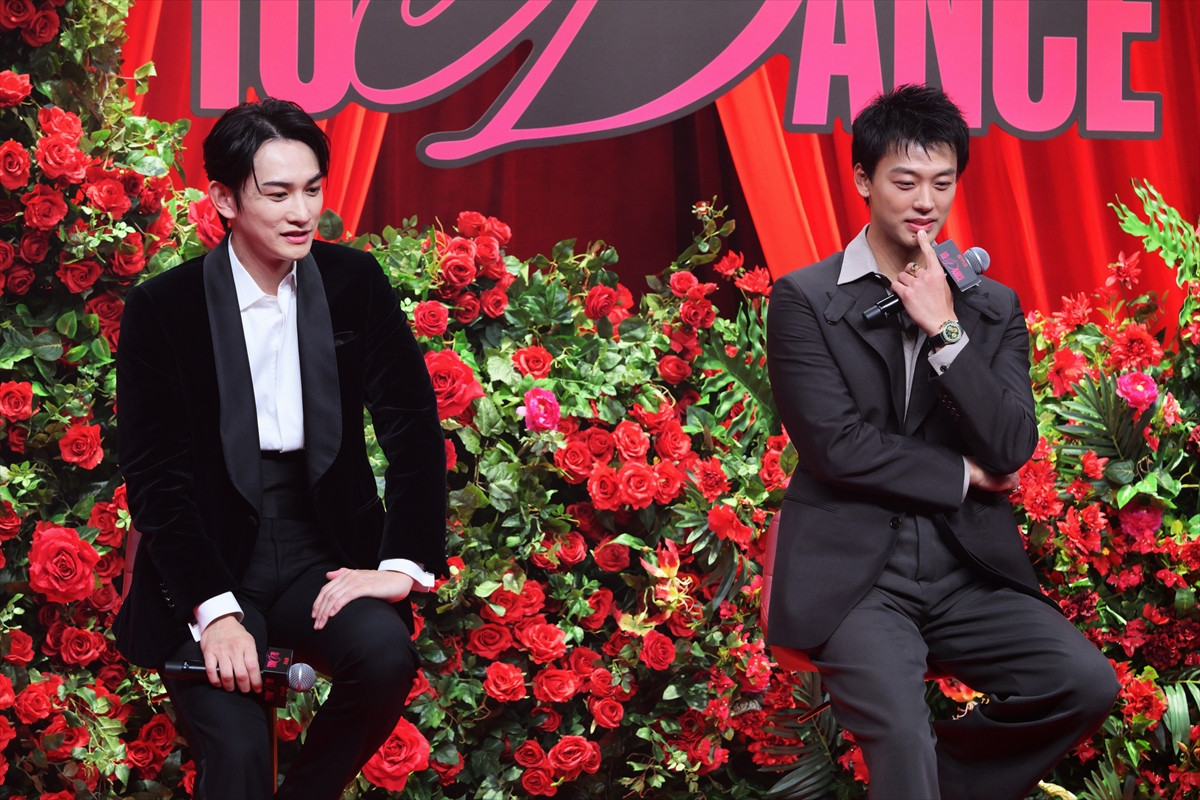 竹内涼真＆町田啓太、W主演作世界配信への心境語る「飛んでけ！って感じ」「万感の思い」