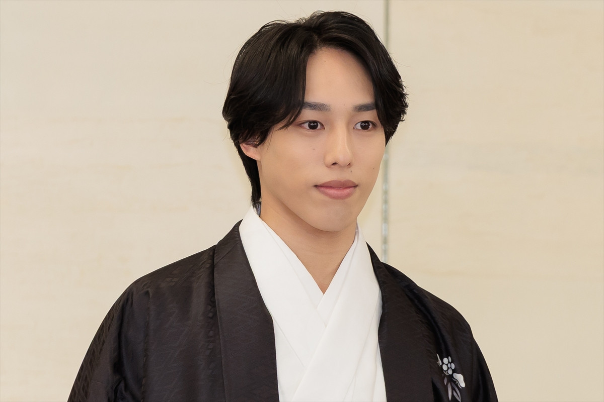 生見愛瑠「『見ない日ないね』と言われる人になりたい」　高石あかり、上坂樹里らエイベックス所属タレントと晴れ着お披露目