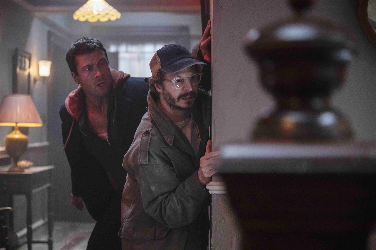 主人公以外のランナーも登場 『ランニング・マン』敵or味方？ 逃走劇を加速させる“4人のキーパーソン”を一挙紹介