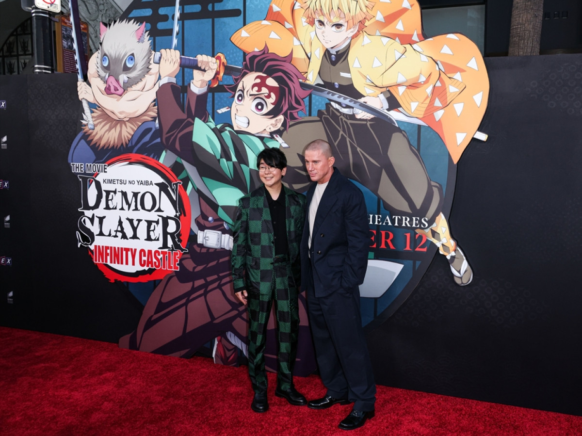 『劇場版「鬼滅の刃」無限城編 第一章 猗窩座再来』LAプレミアに駆けつけた花江夏樹＆慶蔵の声を演じるチャニング・テイタム（現地時間2025年9月9日）