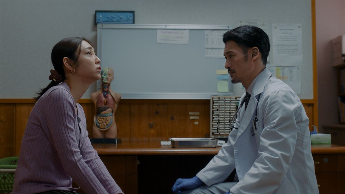 成田凌×沢尻エリカ『＃拡散』予告・ポスター・場面写真が一挙解禁！　妻の死の真実はどこへ――？