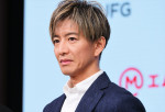 三菱UFJフィナンシャル・グループ「新TVCM発表会」に登壇した木村拓哉