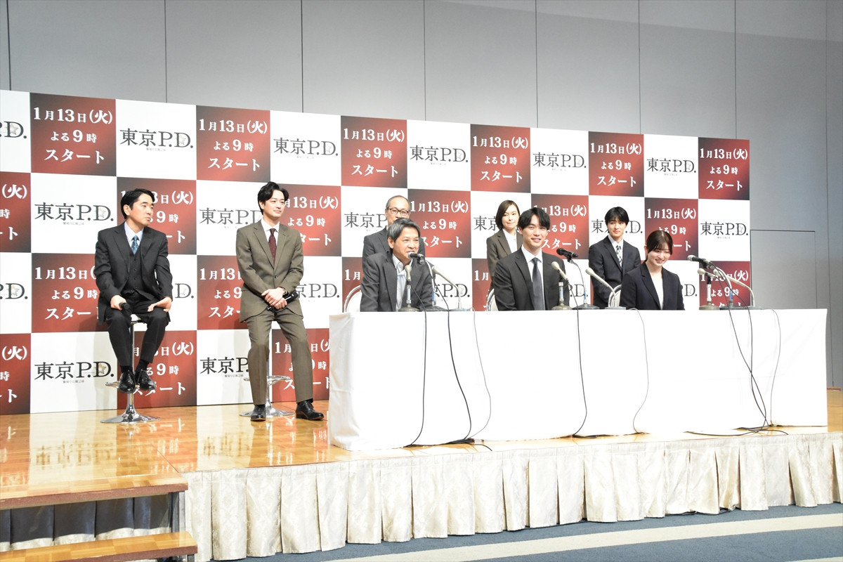 福士蒼汰の“広背筋”、イケオジ揃いの出演者に注目！　ドラマ『東京P.D. 警視庁広報2係』見どころを出演者が紹介