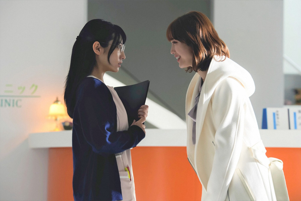 『略奪奪婚』第6話 “千春”内田理央、“えみる”中村ゆりかの秘密に迫ろうとするもピンチ！