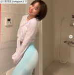 “奇跡の43歳”山川恵里佳、ミニ丈姿にネット騒然「スタイル抜群」「若すぎる」　2児の母