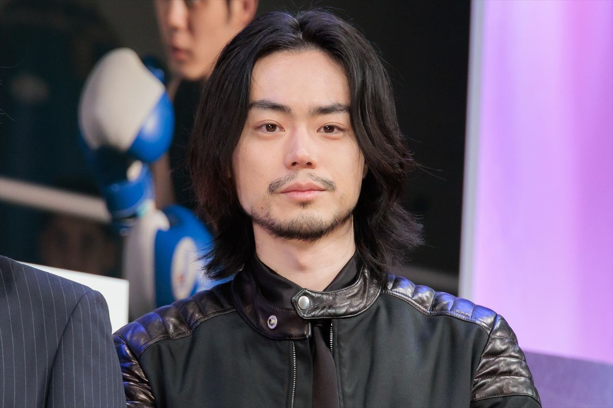 綾瀬はるか、実話を基にした主演作の試写で号泣「ズビズビで帰りました」