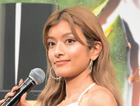 ローラ