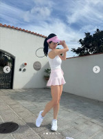 現役看護師グラドル・真田まこと、最新DVDオフショット　※「真田まこと」Instagram