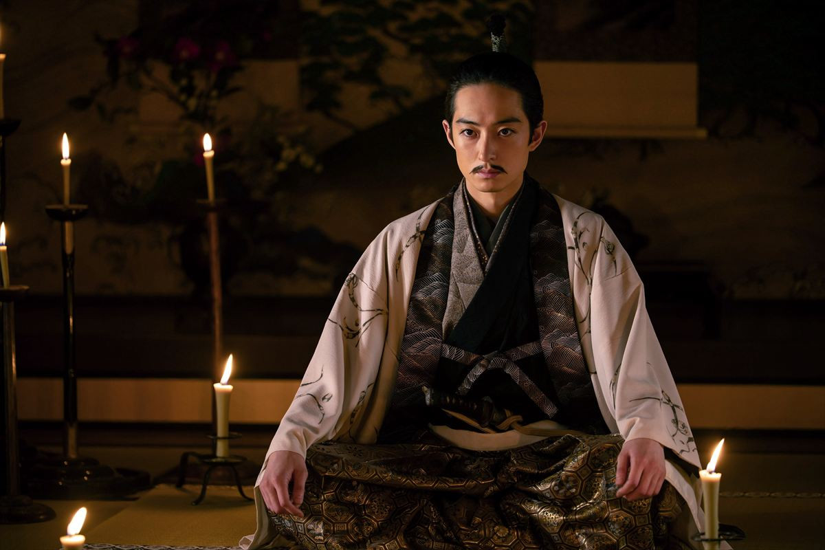 奥田瑛二、『豊臣兄弟！』出演決定　語り・安藤サクラと“父子共演”　新キャスト7名解禁