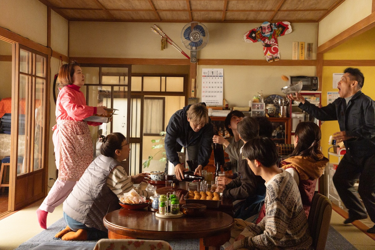 『リボーン』第2話 “光誠”高橋一生、転生した商店街で大型スーパーとの戦いを決意