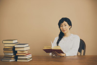 紀伊國屋書店創業100周年記念公演『わたしの書、頁を図る』主演・木村多江