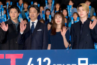 日曜劇場『ＧＩＦＴ』スペシャル舞台挨拶に登壇した（左から）山田裕貴、堤真一、有村架純、本田響矢
