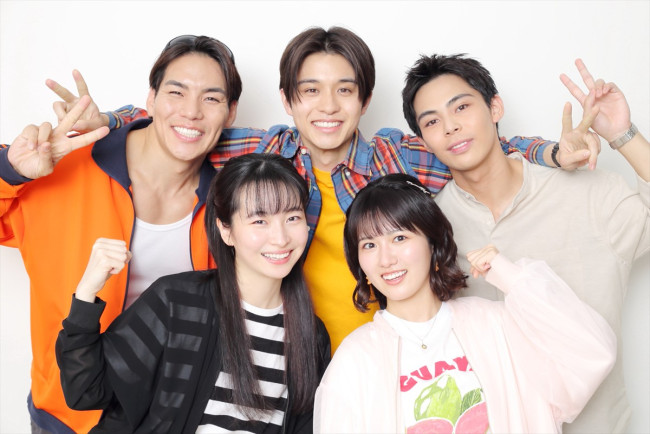 （上段左から）森本竜馬、岩崎碧、上村侑 、（下段左から）中田乃愛、神谷天音
