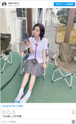 高校生役演じた『リライト』オフショット　※「池田エライザ」Instagram