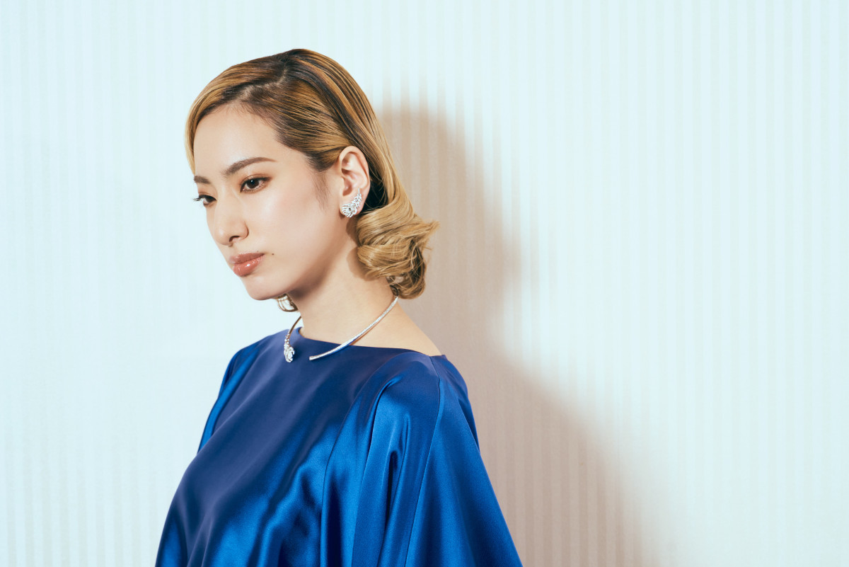 柚香光、宝塚退団から2年 幅広い役どころにチャレンジ「新たな一面に気付くのが面白い」