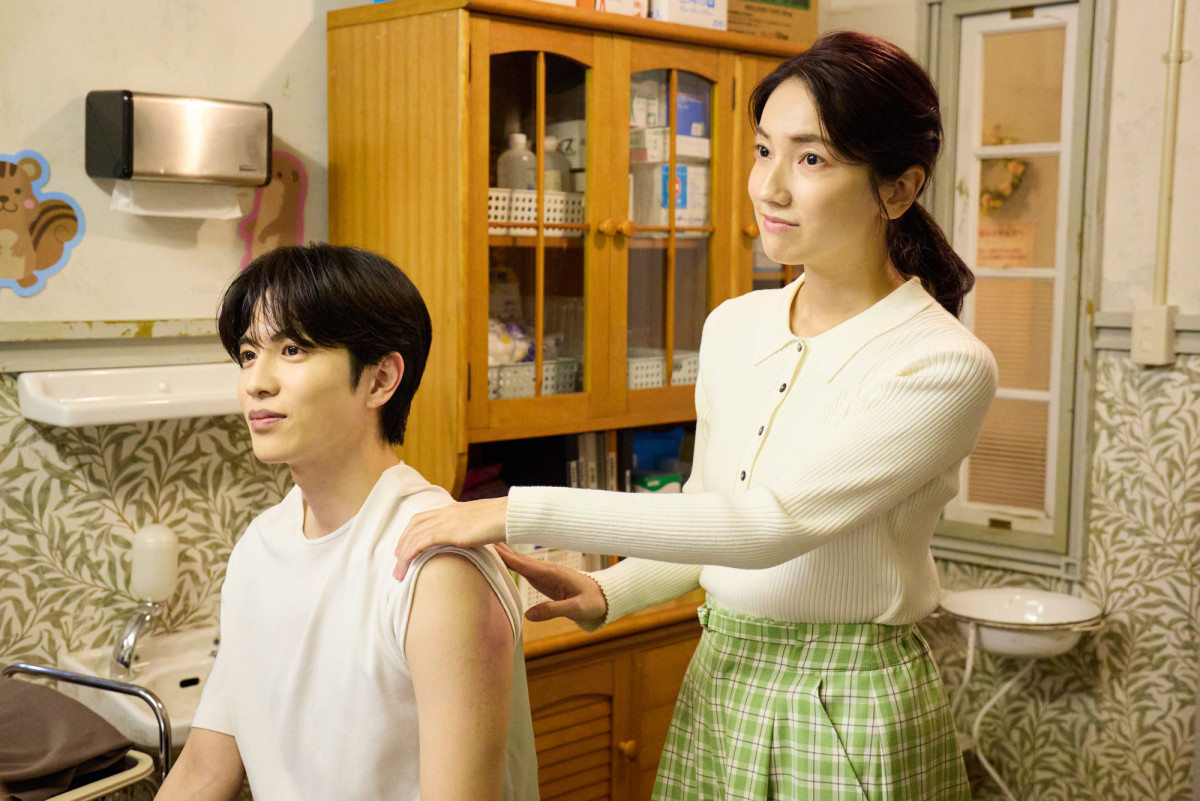 『10回切って倒れない木はない』初回　志尊淳の韓国語の演技に反響「流暢すぎ」「圧巻」