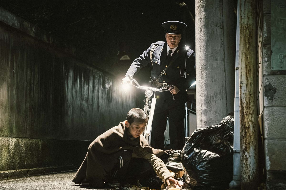 佐藤二朗、『爆弾』“喋りすぎる男”から“全く喋らない怪物”に　自身原作＆主演の最新作から見える胸中とは