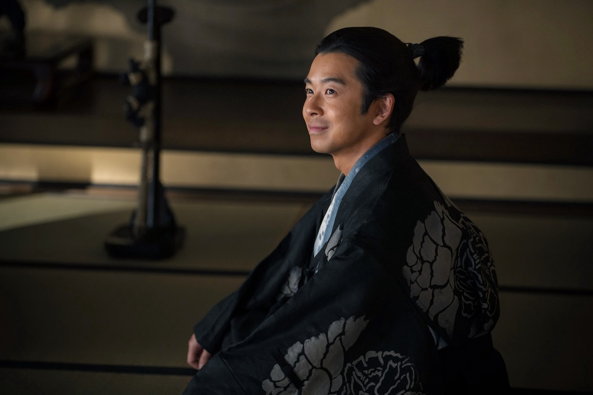 『豊臣兄弟！』“高虎”佳久創、“三成”松本怜生を「仏様抱っこ」ネット爆笑「新しいスタイル」「三成高虎コンビいい」
