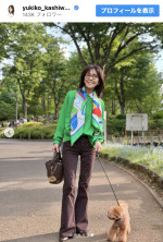 柏木由紀子、爽やか新緑コーデを披露　※「柏木由紀子」Instagram