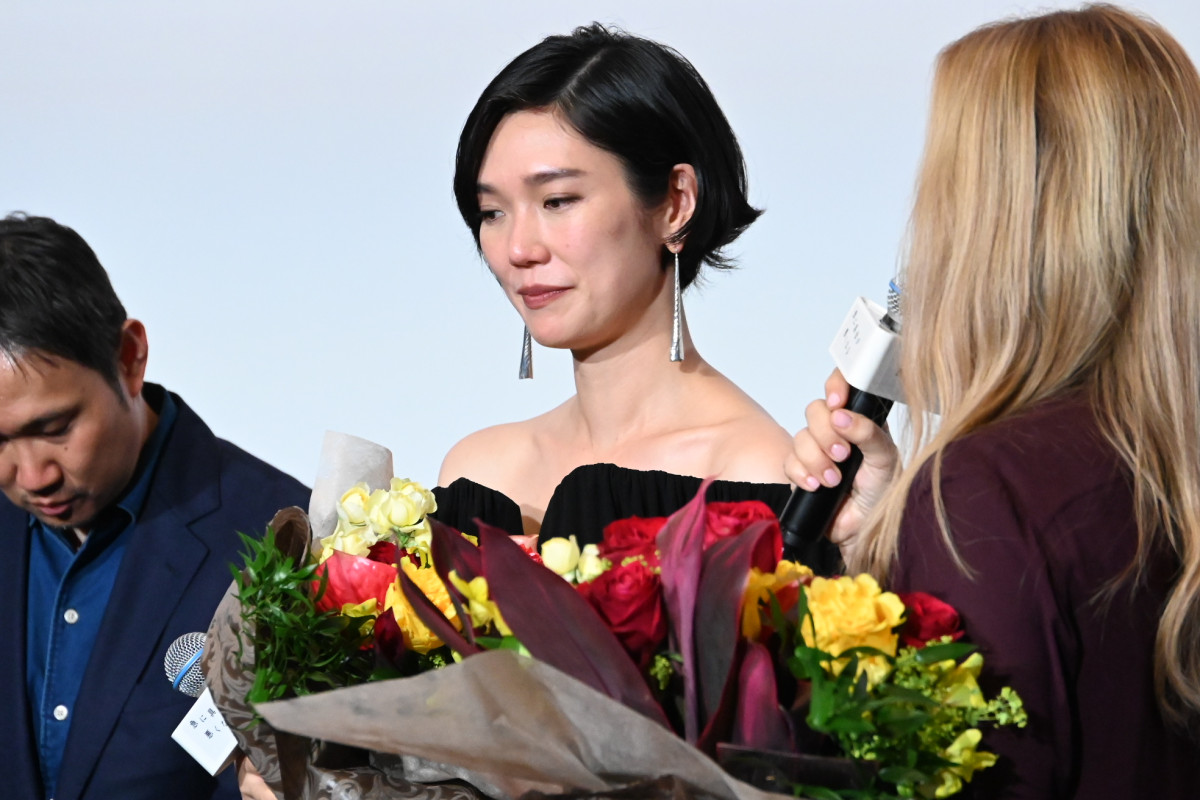 岡本多緒＆ヴィルジニー・エフィラ、カンヌ受賞を日本のファンに生報告　原作者からの言葉に涙
