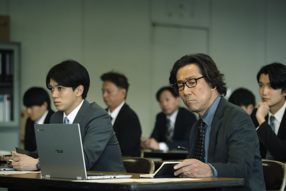 『田鎖ブラザーズ』第7話 “稔”染谷将太、“真”岡田将生の投げやりな態度を不審に思う