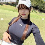 桃里れあ、ソロショット　※「桃里れあ」Instagram