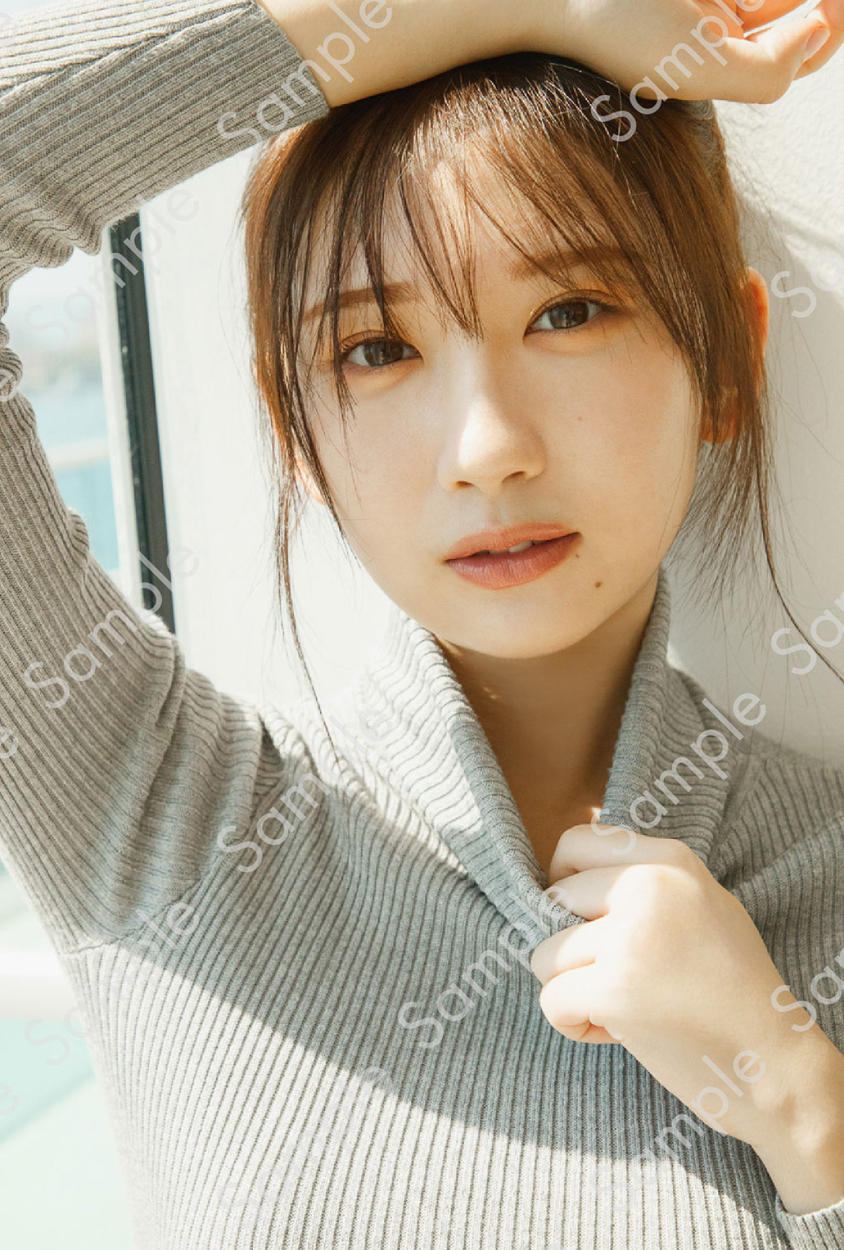 日向坂46藤嶌果歩、プク顔から凛とした表情まで！　1st写真集『果実の歩幅』書店別特典ビジュアル解禁