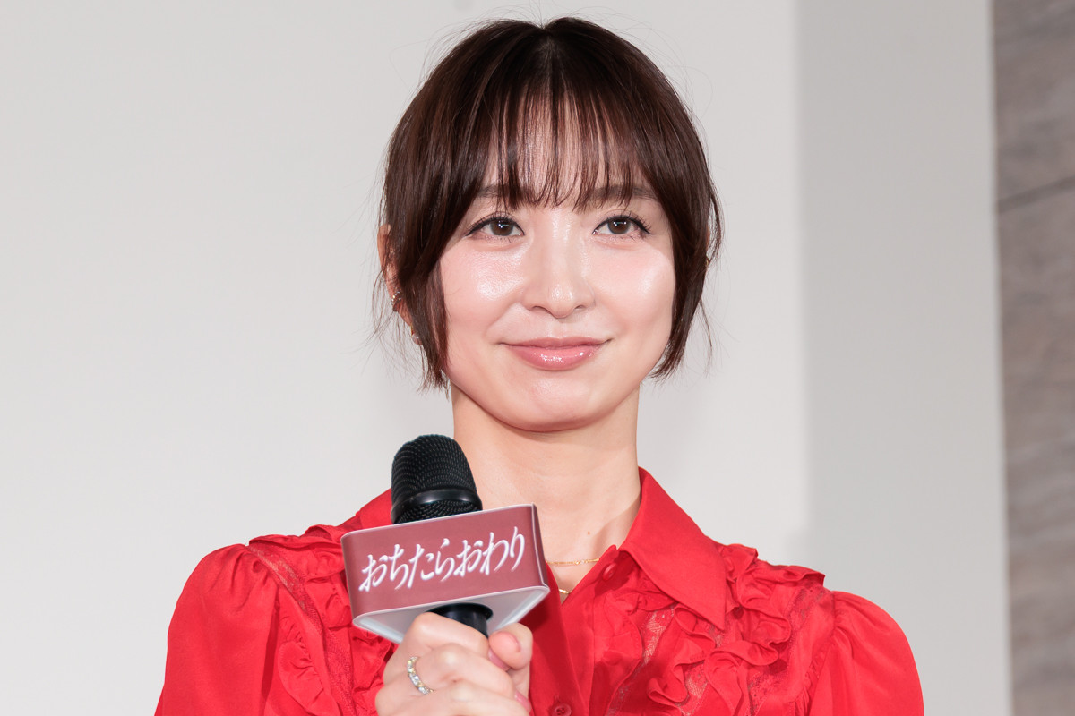 篠田麻里子、再婚後初の公の場　宇垣美里に目の演技を絶賛される