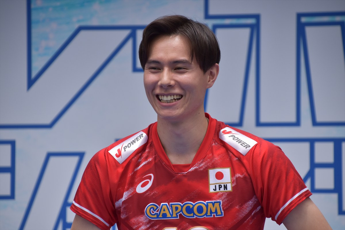 timelesz原嘉孝、石川祐希の強烈スパイクで吹っ飛ぶ！ 「最高の始球式になりました」