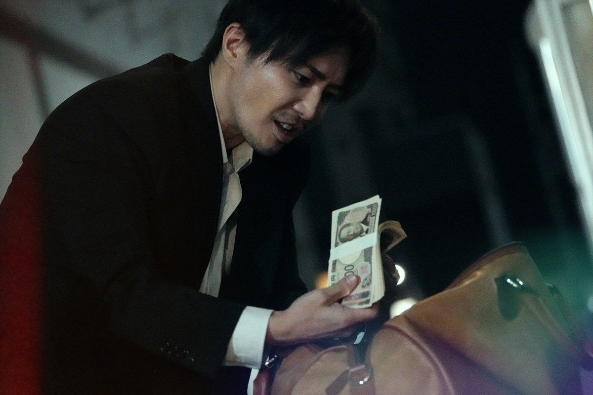 主演・鈴鹿央士『藁にもすがる獣たち』1億円に取り憑かれた“本能剥き出しのクセキャラ”が集結