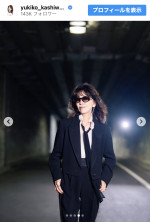 柏木由紀子、クールなモノトーンコーデを披露　※「柏木由紀子」Instagram