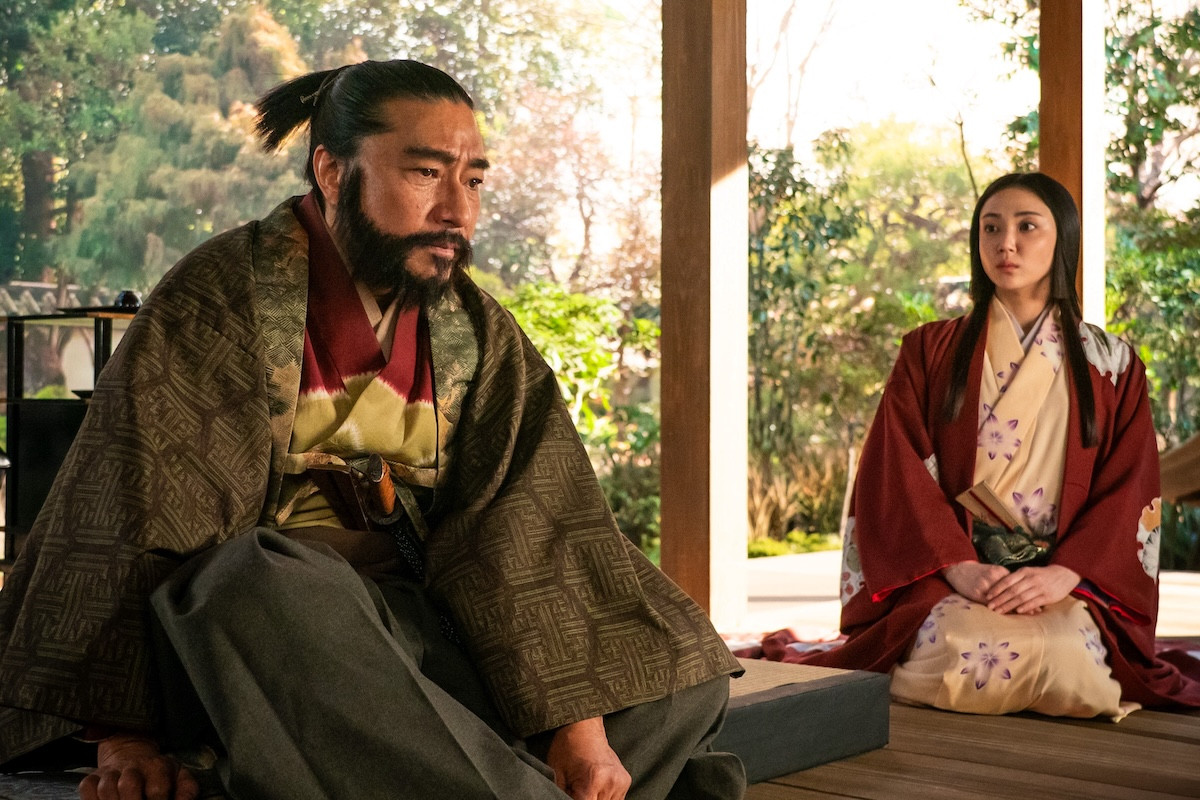 『豊臣兄弟！』“信長”小栗旬、“村重”トータス松本に“刀饅頭”　ネット恐怖「ホラーすぎる」「饅頭ハラスメント」