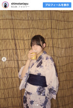 下谷あゆ、浴衣姿でビール片手に笑顔　※「下谷あゆ」Instagram